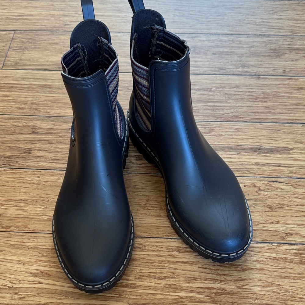 Corbin Waterproof Chelsea Boot (Women)